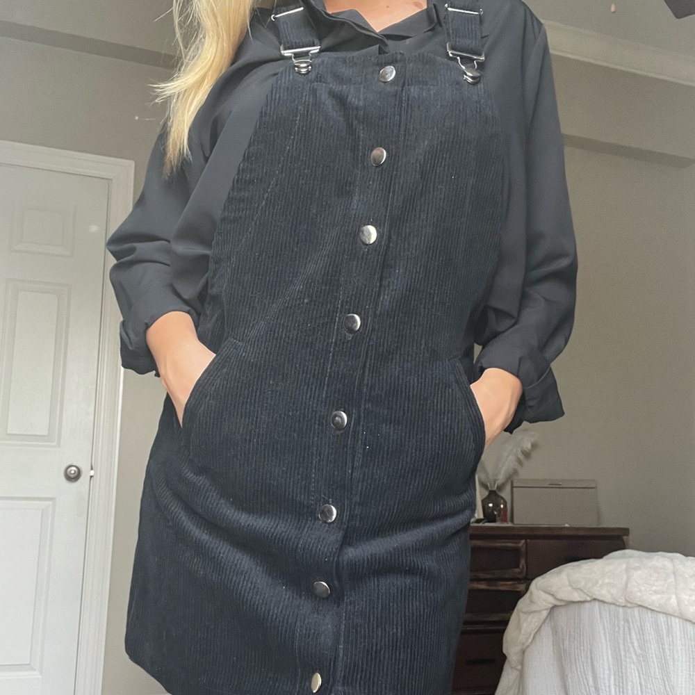 Black Corduroy coverall outfit - worn one time ✨